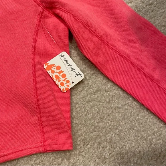 FREE PEOPLE FP MOVEMENT Circle Back Crop Top size S NWT color Coral lipstick - Picture 7 of 9